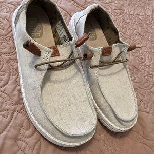 Hey Dude Women’s Wendy Cream Shoes